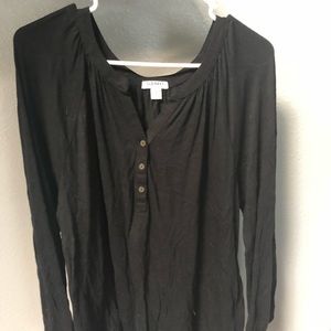 Old navy black shirt